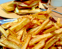 ハーブの香るポムフリットとクロックムッシュ