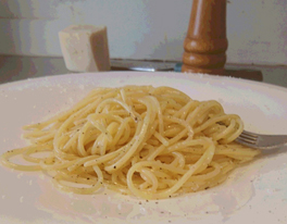 パルミジャーノとブラックペパーのスパゲッティ