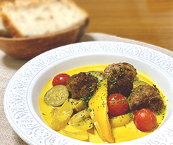 まろやか×ほんのりスパイシー　夏野菜のカレースープ