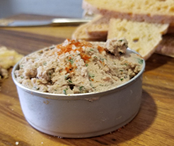 パプリカ香るサバのリエット