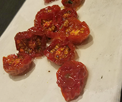 セミドライトマト